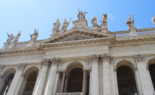 Az egyik leglátogatottabb helyszín Olaszországban a Laterni Szent János bazilika